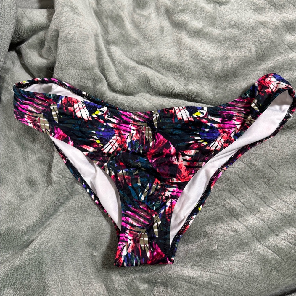VS Pink Swim Bottom